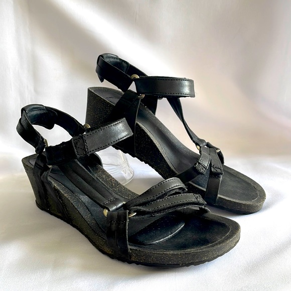 Teva Sandals (Sold on Mercari) - Picture 4 of 13